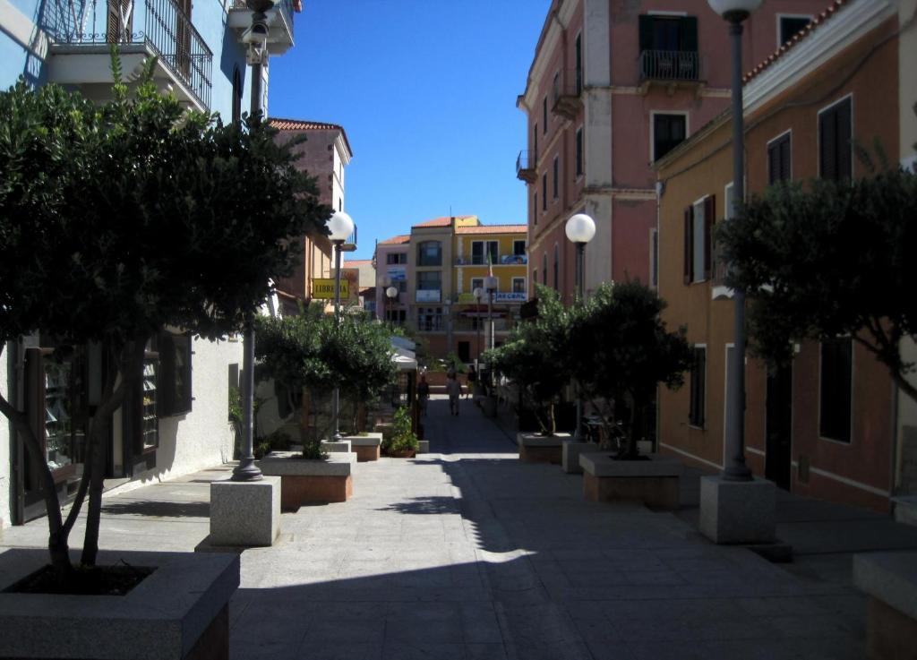 Hotel Moderno Santa Teresa Gallura Exterior photo